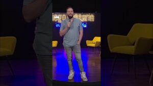 Tipos de Noticias: Los Eventos Más Extraños Compartidos en Redes Sociales